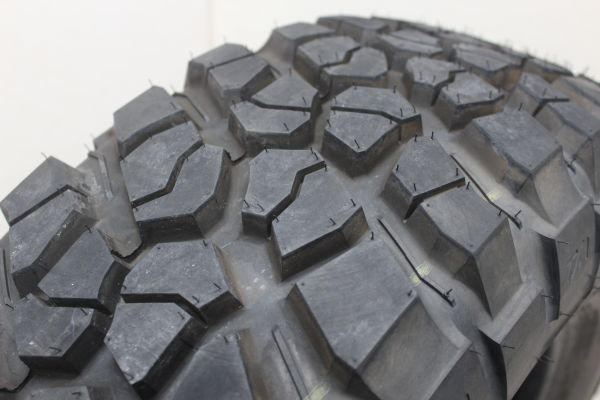BFGoodrich マッドテレーン T/A KM2 LT255/75R17 111/108Q 2021年製 4