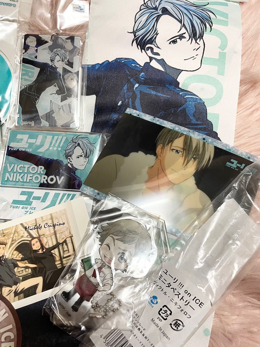 ユーリ on ICE グッズ まとめ売り 全13種 ヴィクトル ②|Yahoo ユーリ on ICE グッズ まとめ売り 全13種 ヴィクトル ②|Yahoo