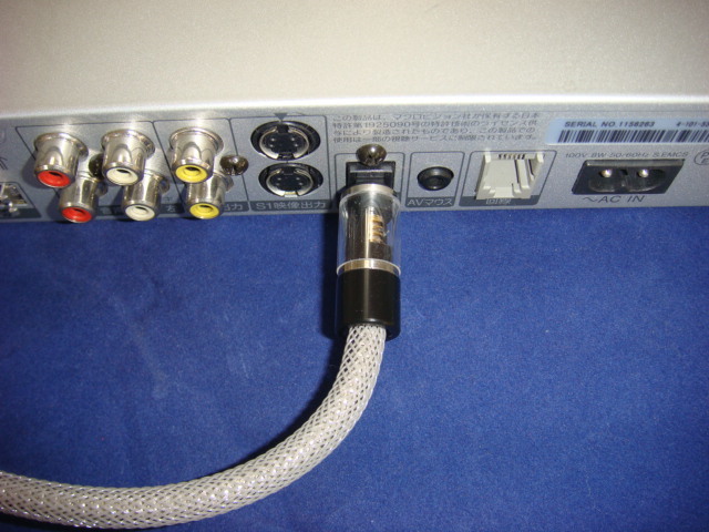 超マルチ(7000本)光ケーブル、1ｍ(角⇔角)、φ7, 感動の音質、画像伝送用資材と精密処理をオーディオに、バネに依る接続安定、LKN-75010 _画像3