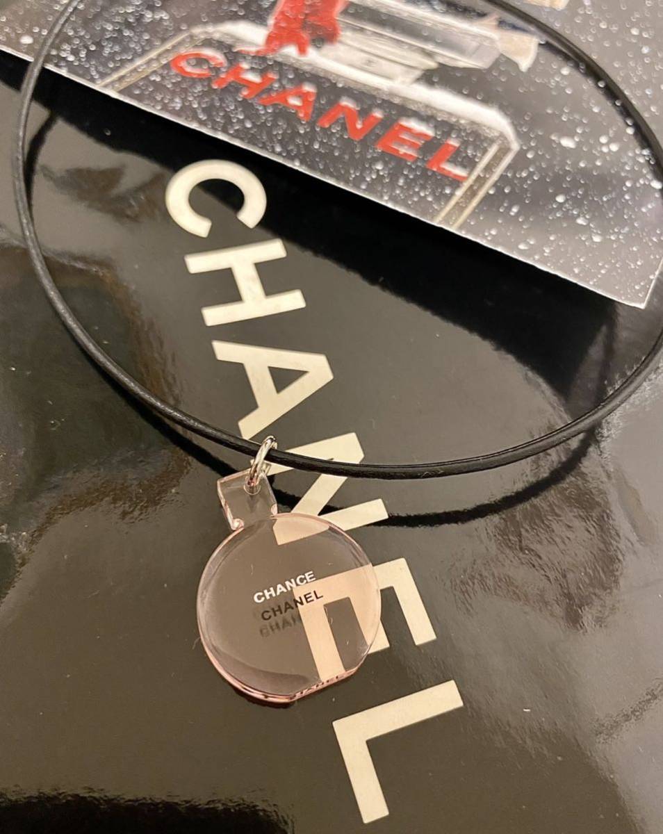 日本人気超絶の 正規未使用 一点のみ！ シャネル CHANEL トップ