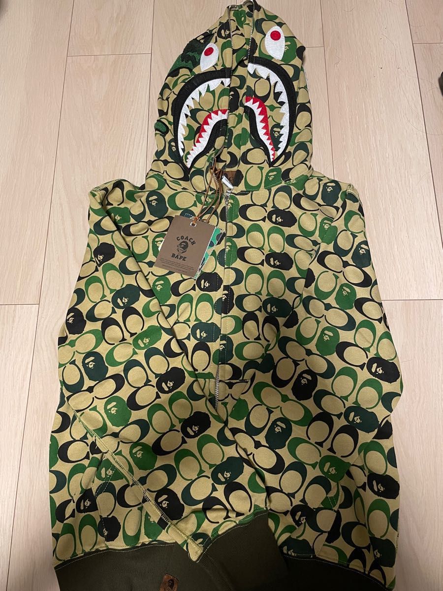 大特価】A BATHING APE/アベイシングエイプ×COACH/コーチ SHARK 大特価】A BATHING APE/アベイシングエイプ×COACH/コーチ SHARK