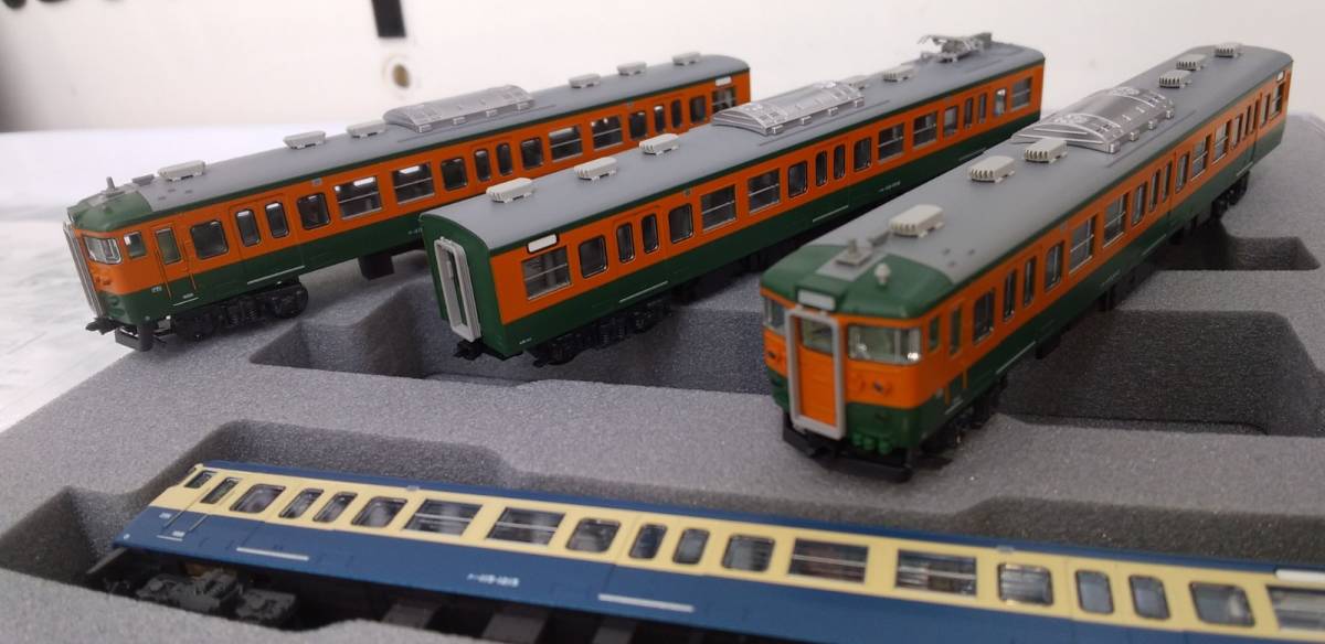 Yahoo!オークション - □1円スタート□KATOしなの鉄道115系(湘南色