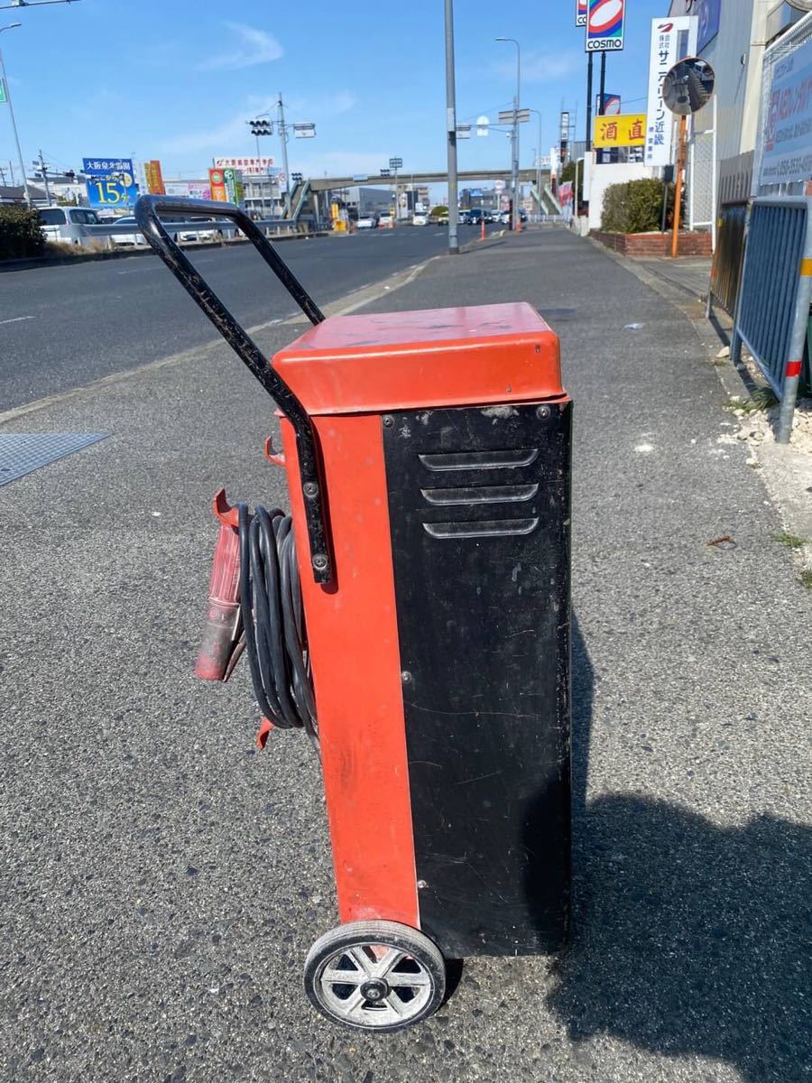 奥田工機 クイックチャージャー バッテリーチャージャー ② 奥田工機 クイックチャージャー バッテリーチャージャー ②