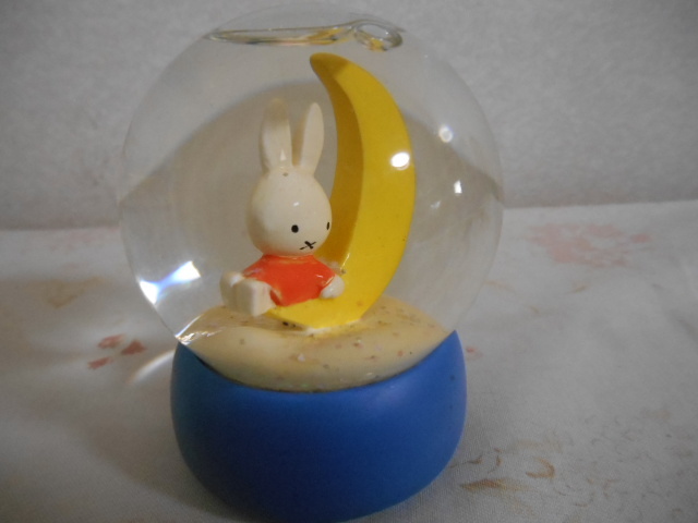  Miffy "снежный шар" 