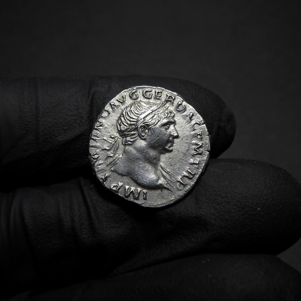 【古代ローマコイン】Trajan（トラヤヌス）クリーニング済 シルバーコイン 銀貨 デナリウス(AipFL4B84R)_画像3
