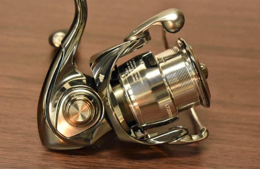 SALE低価 ヤフオク! - 22イグジスト LT 2000S-P DAIWA EXI