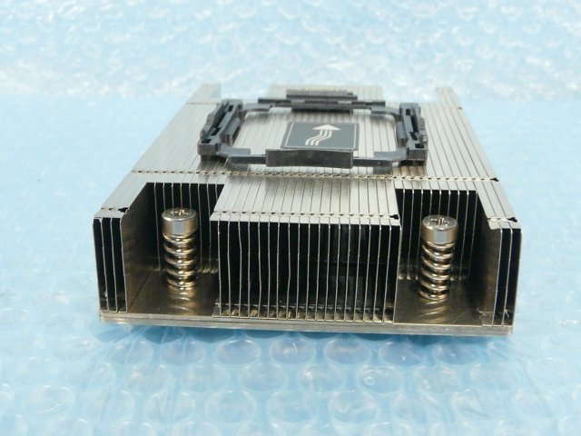 1KZW // Cisco UCS C220 M4S BE6000H. CPU для теплоотвод кондиционер / винт промежуток примерно 56-94mm / 700-46227-01 // наличие 9