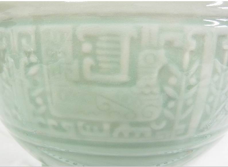青磁 双耳 獣文様 花瓶 花器 花入 置物 飾物 | inmano.com.br