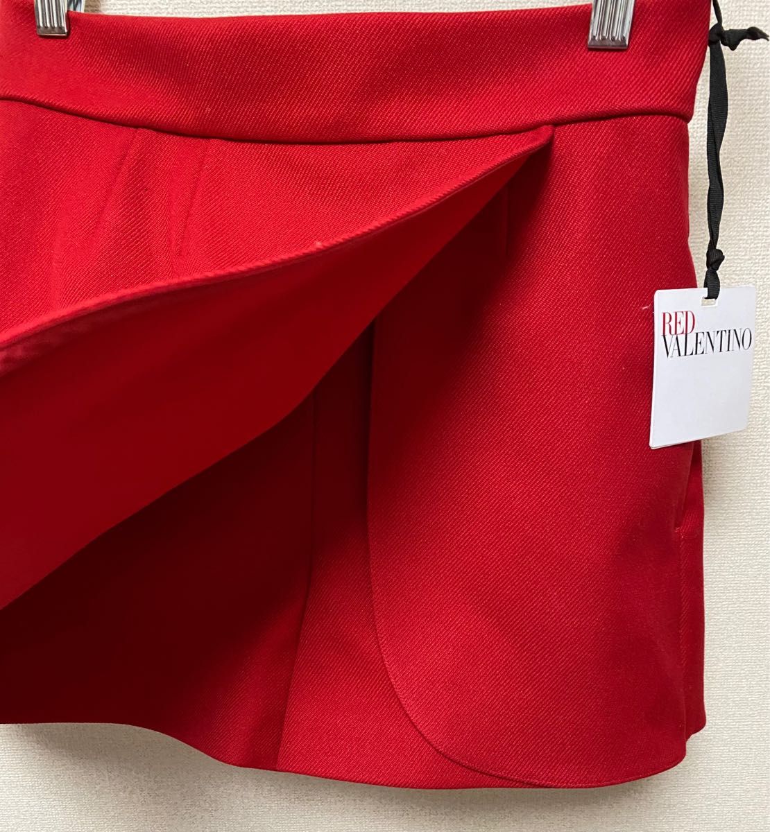 Red Valentino ショートパンツ ミニスカート 赤 38 新品｜PayPayフリマ