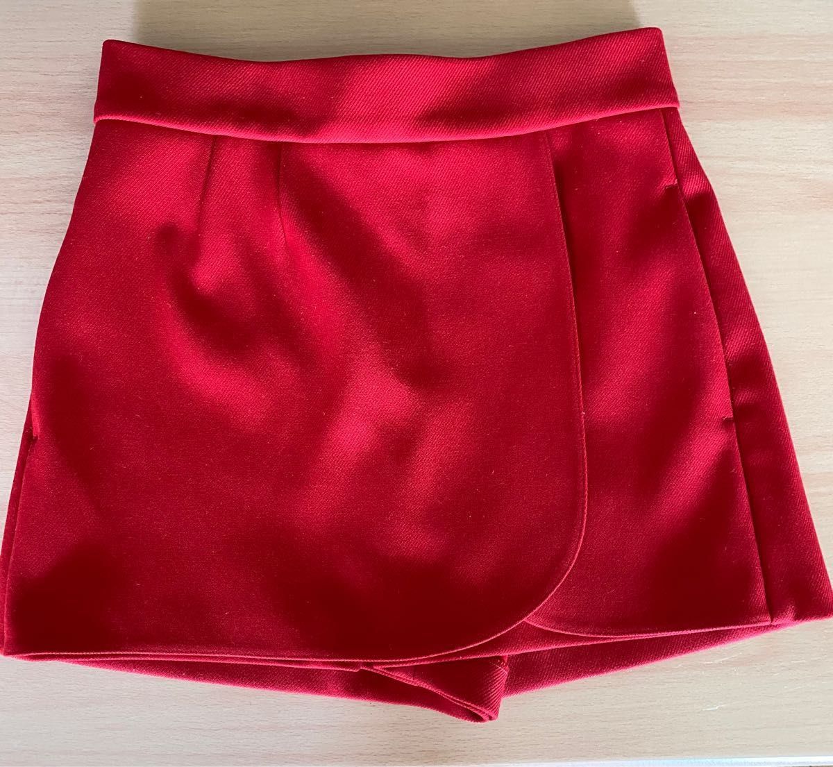 Red Valentino ショートパンツ ミニスカート 赤 38 新品｜PayPayフリマ