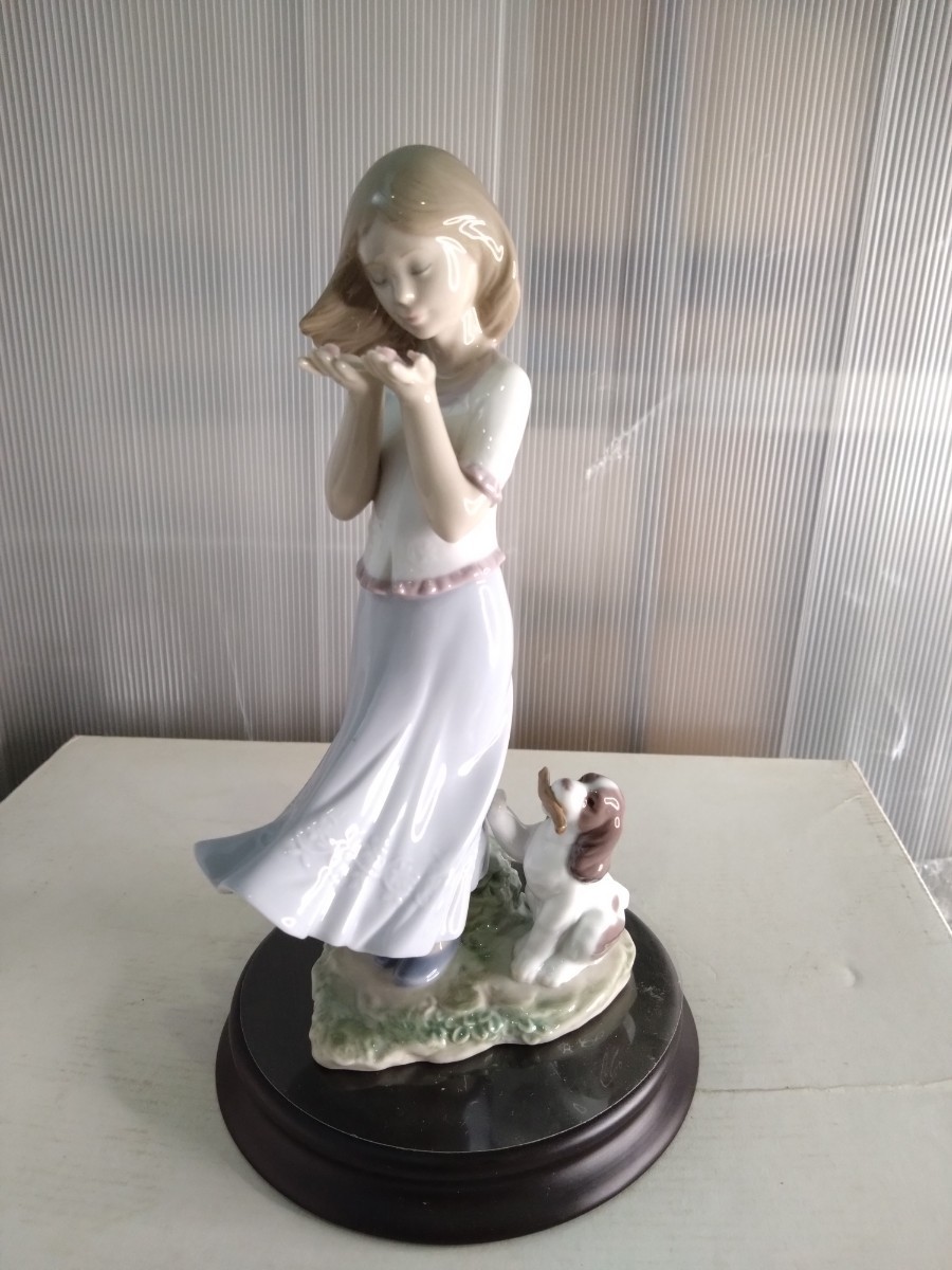 リヤドロ　LLADRO 人形　さわやかな風　陶器