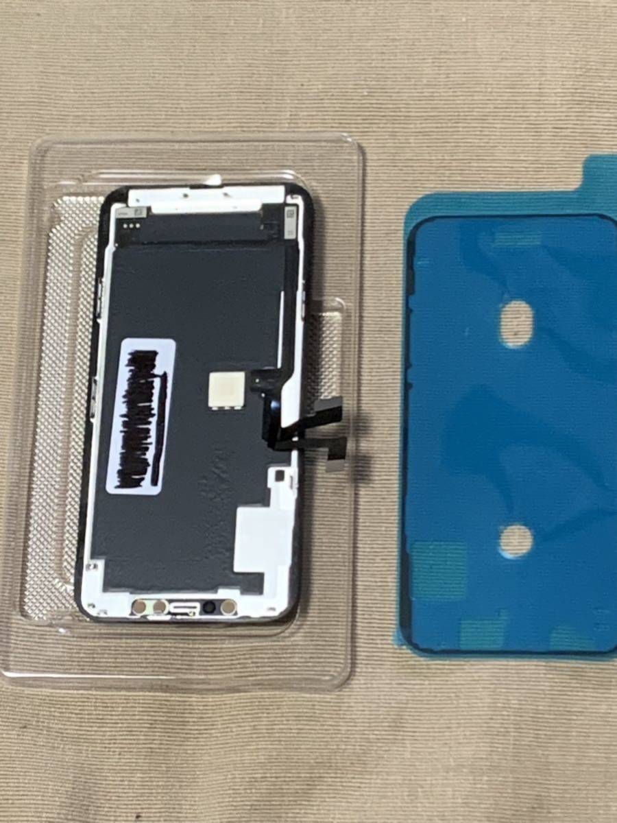 iPhone11Pro repair for exchange panel ( interchangeable goods ) gasket attaching 