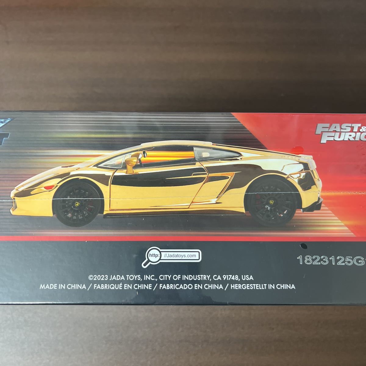 1/24スケール ダイキャストカー 金色 ランボルギーニ ガヤルド