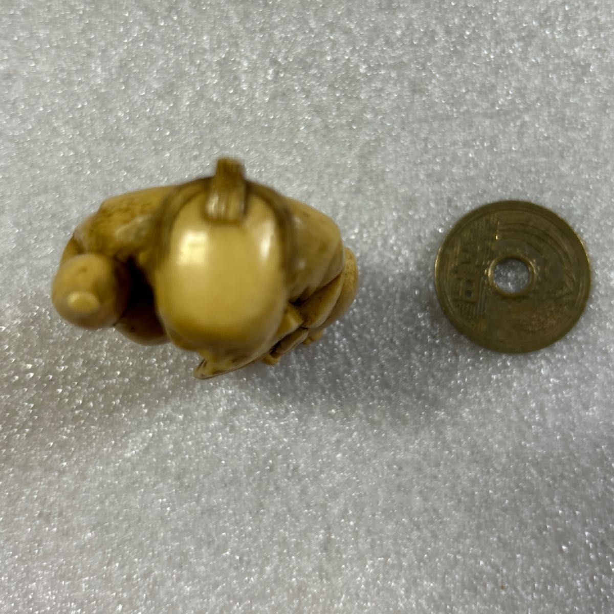 年代物 象牙風 根付 置物