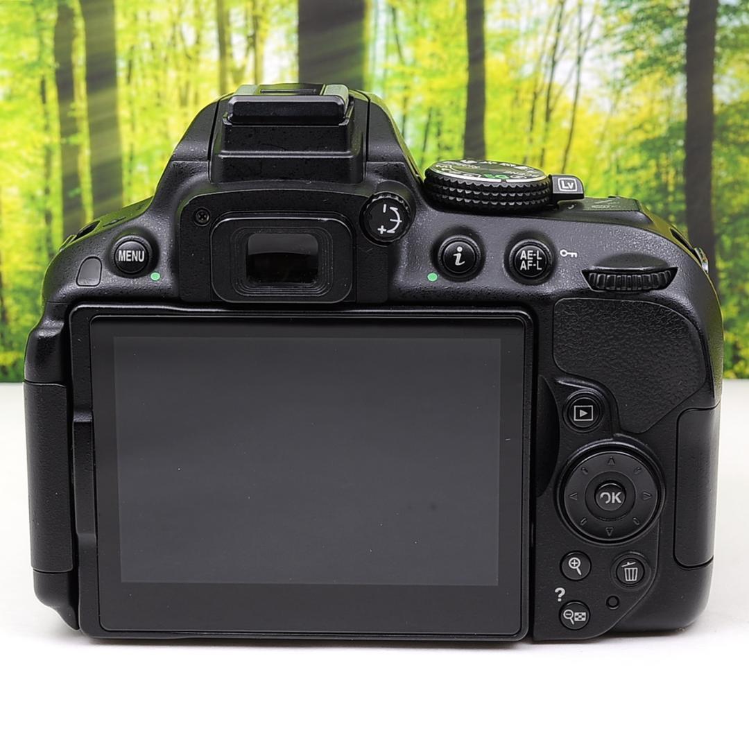 Nikon D5300 ダブルセット☆WiFi機能つき一眼レフ☆3621