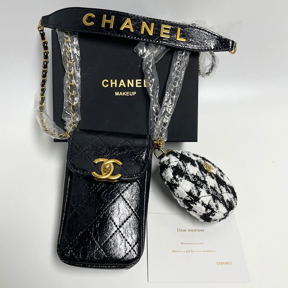 シャネル CHANEL 非売品ノベルティ スマホ ショルダーバッグ 携帯 ケース シャネル CHANEL レアノベルティ ヴィンテージ ミラーケース 新品未使用