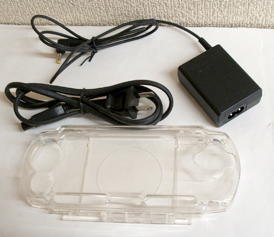 ◎PSP 本体+ゲームソフト12枚セット PSP3000 シルバー 充電コード・メモリーカード2GB・プラケース付き　札幌市 豊平区_画像6