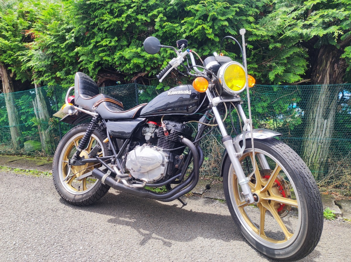 Z250ltd twin 純正シート