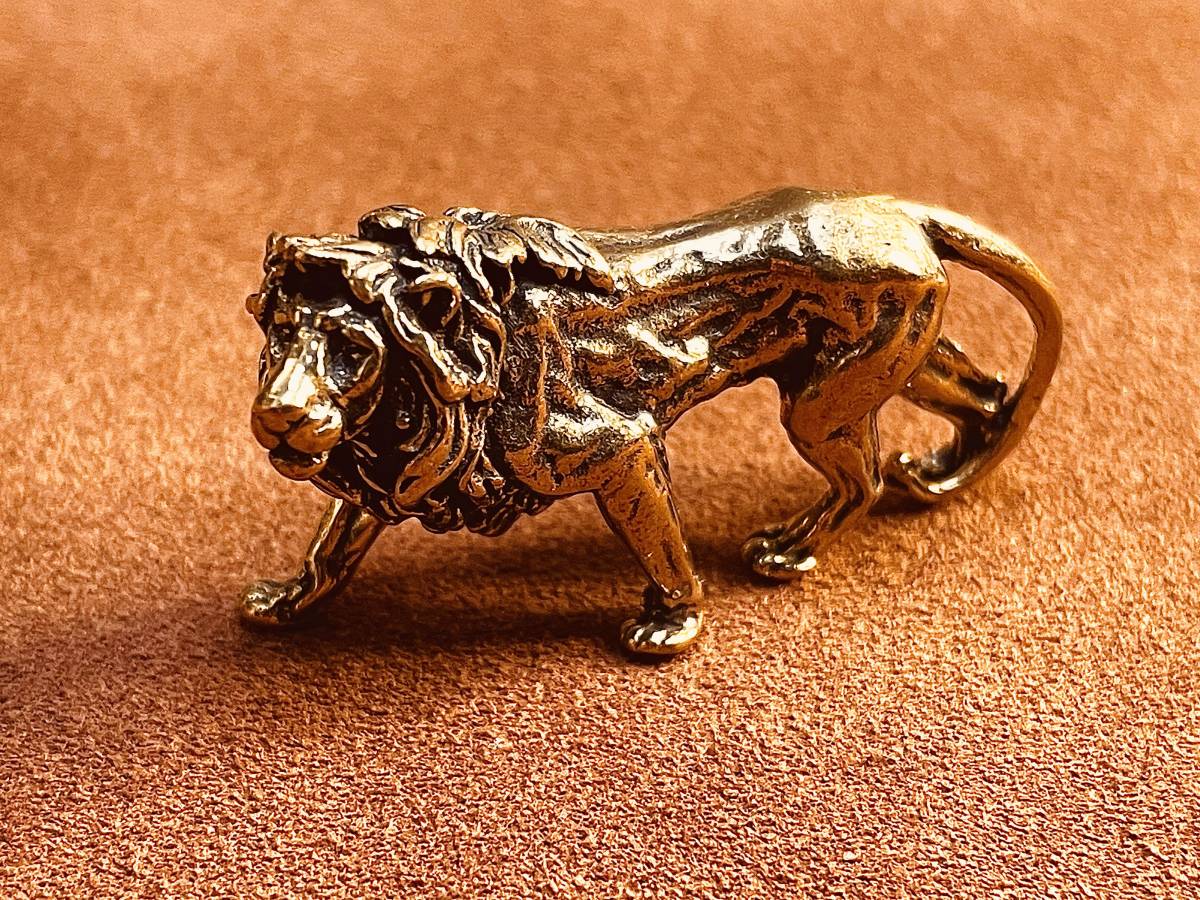 真鍮キーホルター 獅子 百獣の王 風水 ライオン 開運 置物 猛獣 E34の画像6