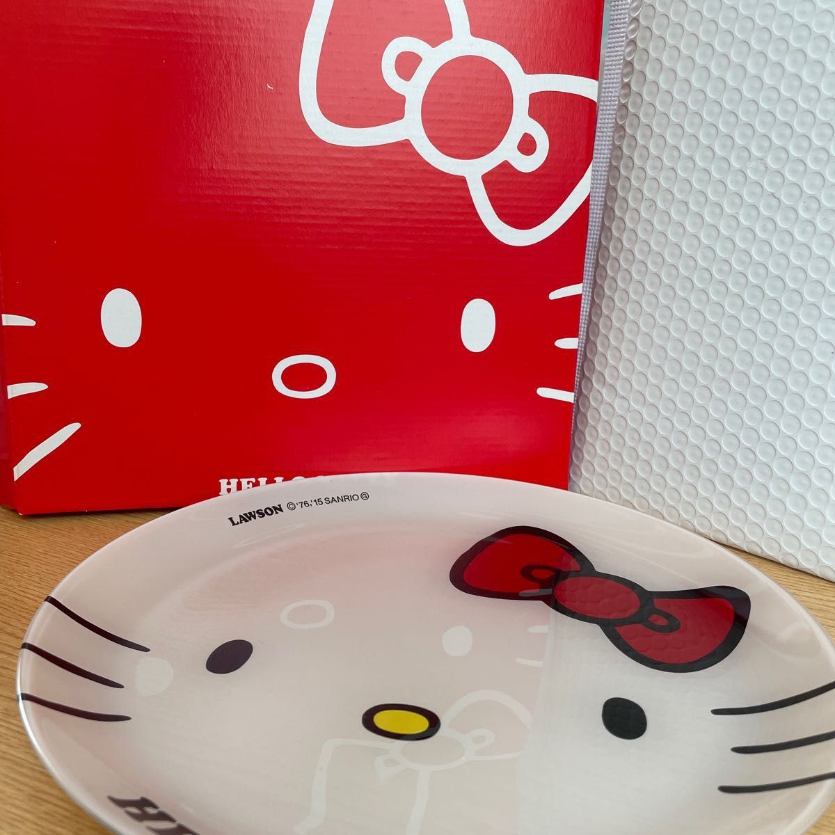 ハローキティ お皿 サンリオ キティちゃん 食器 ローソン LAWSON ハローキティ お皿 サンリオ キティちゃん 食器 ローソン LAWSON