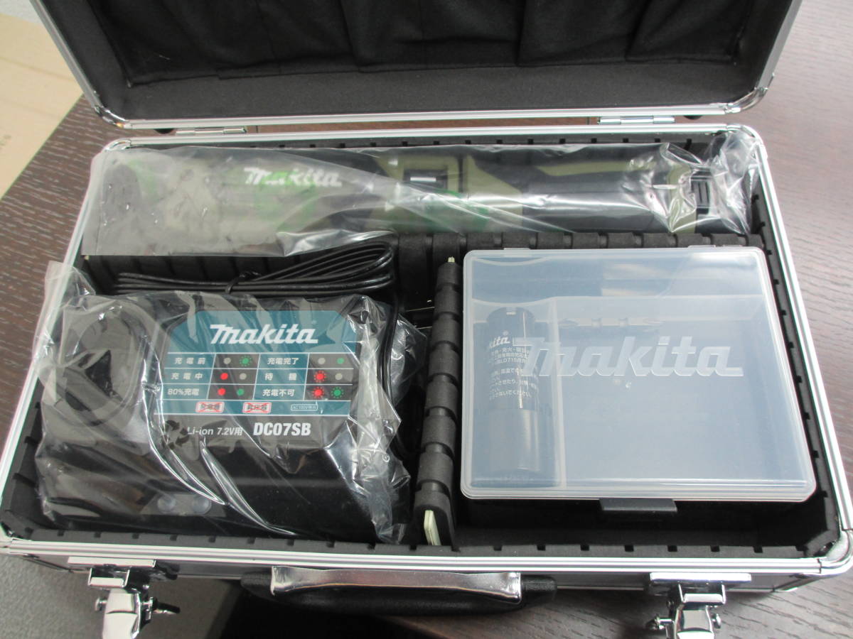 工具祭 未使用品 マキタ makita 充電式ペンインパクトドライバ TD002DSHX0 7.2V の画像2