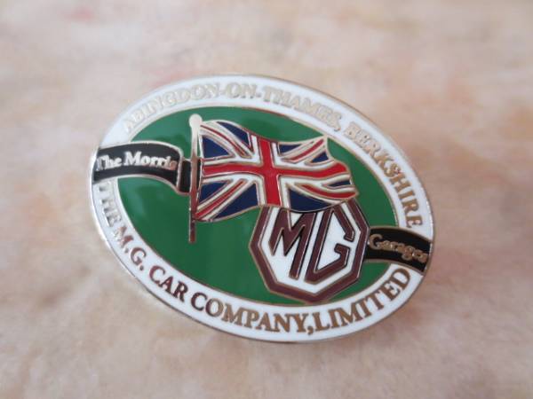 MG. unusual pin badge * Mini Cooper * Triumph * Rover BMC*RAC*MG* Austin Healey sprite * Lotus * Rover 