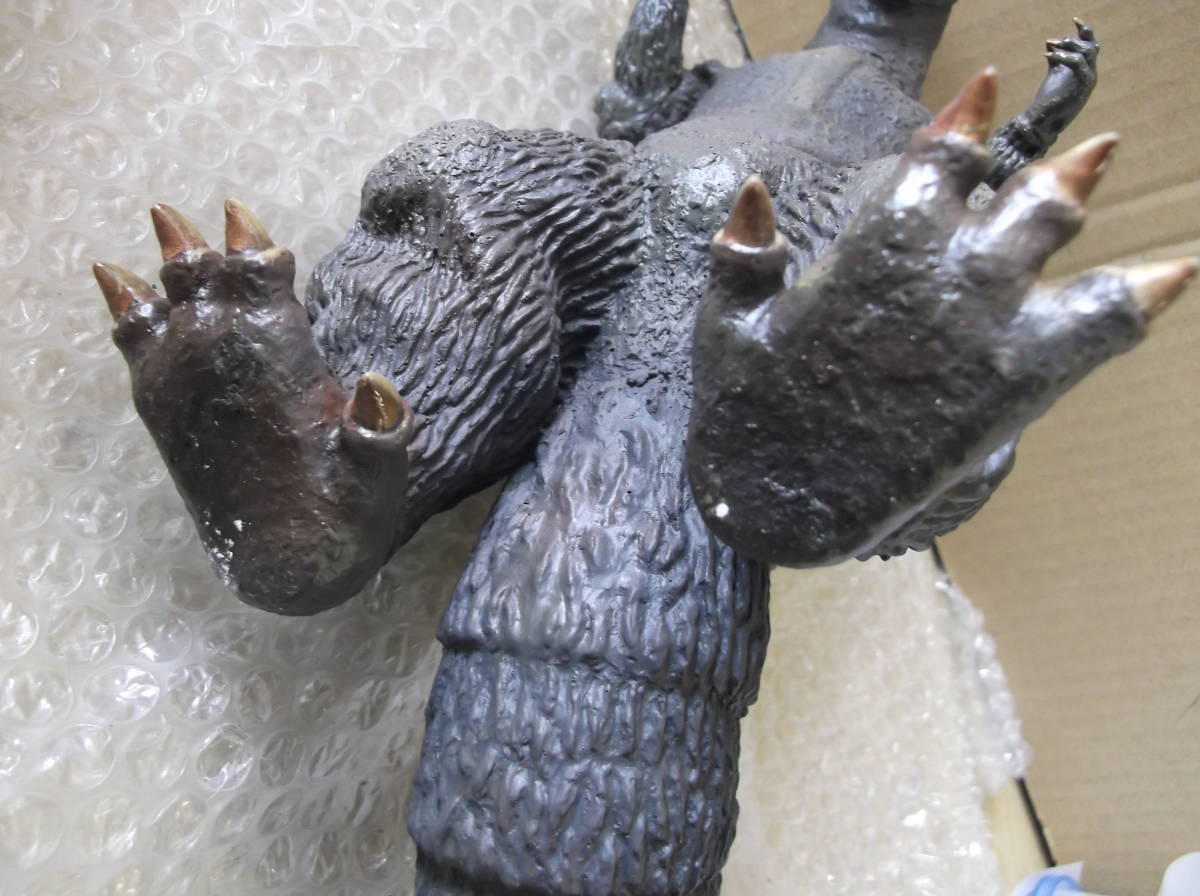 お歳暮ならオンライン 極美品】ベアモデル 逆襲ゴジラ 未塗装 肌色 ソフビ フィギュア ゴジラ