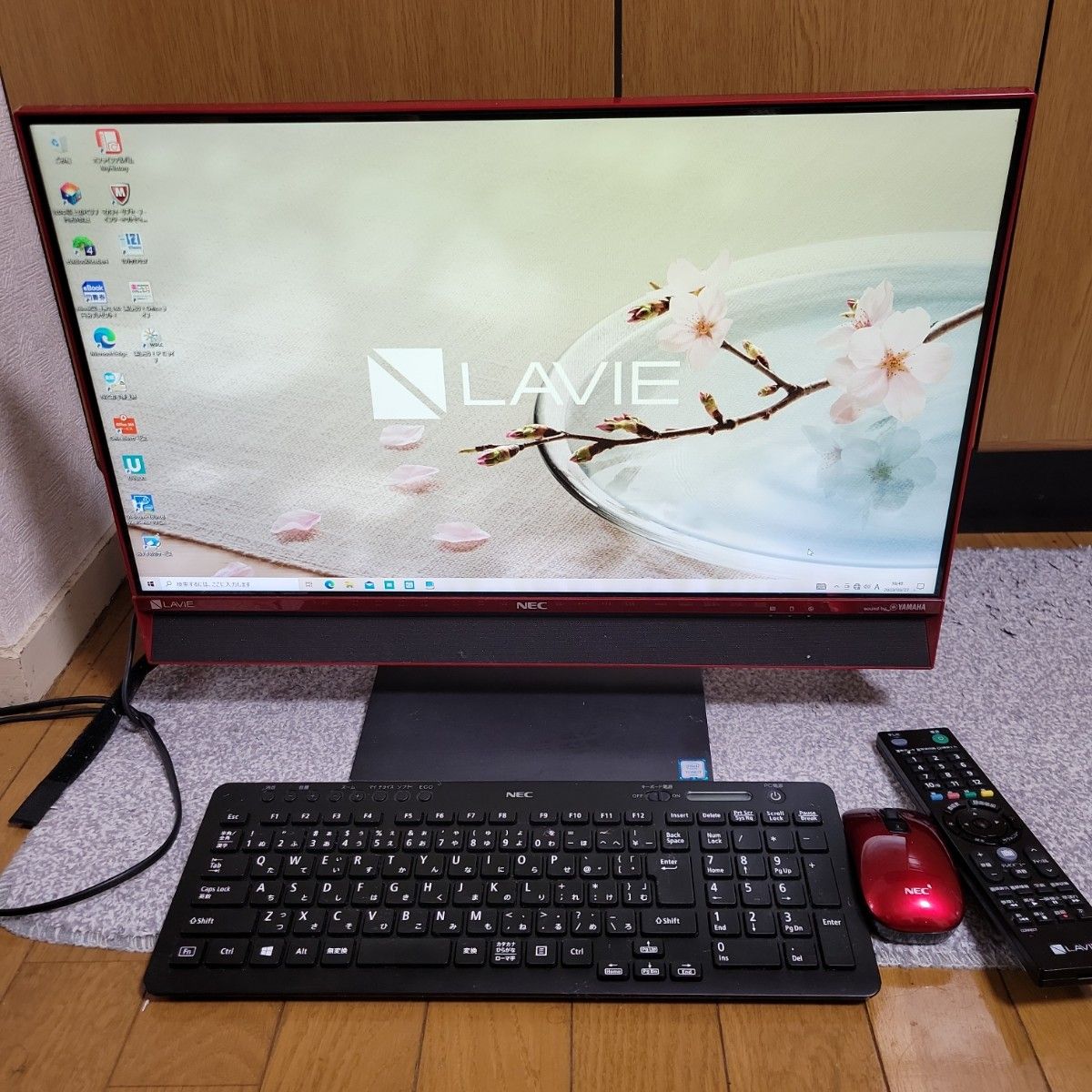 NEC LaVie Desk All in one PCDA770DAR｜PayPayフリマ