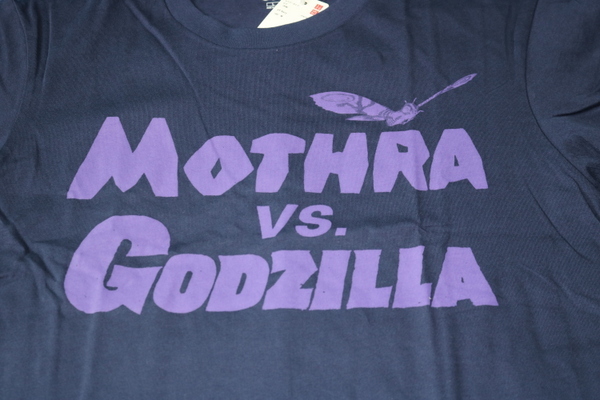 モスラVSゴジラ　Tシャツ　メンズ　XL　紺 MOTHRA VS. GODZILLA ユニクロ　UNIQLO　新品 未使用　_画像1