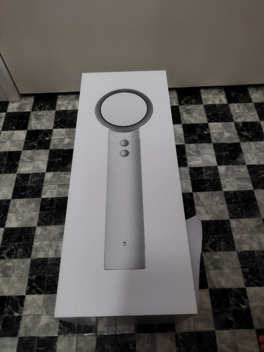 Zuvi Halo 光ヘアケアコードレスドライヤー connectedfire.com