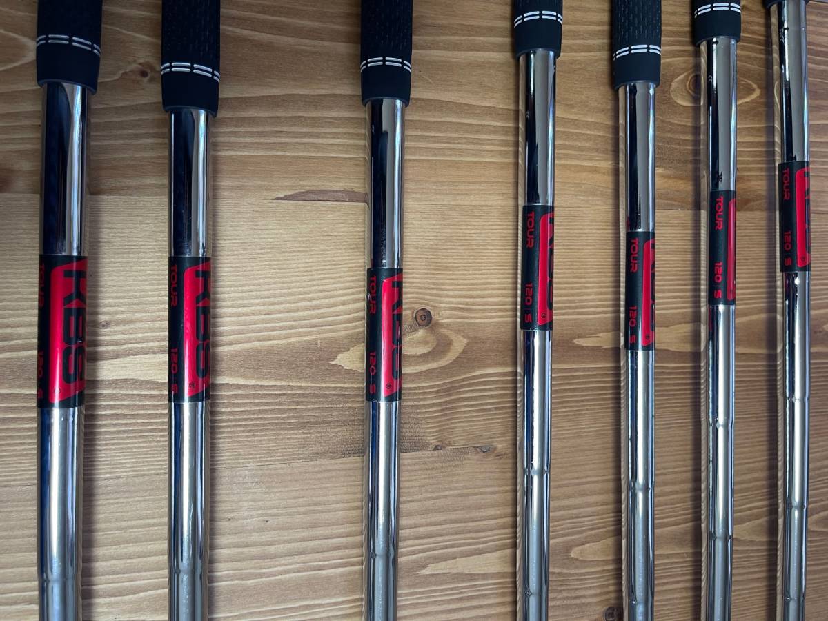 激レア タイトリスト t100s アイアンセット メーカーカスタム kbs tour