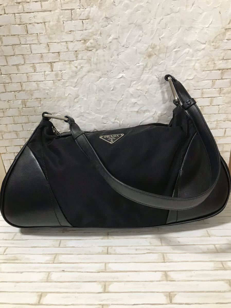 ☆PRADA プラダ 肩掛けバッグ ☆シルバー金具☆ レディース ワン