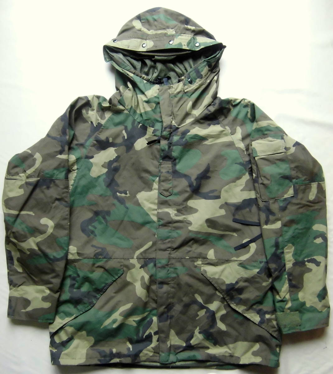 上品90年代米軍ウッドランド迷彩ECWCSゴアテックスパーカーLR