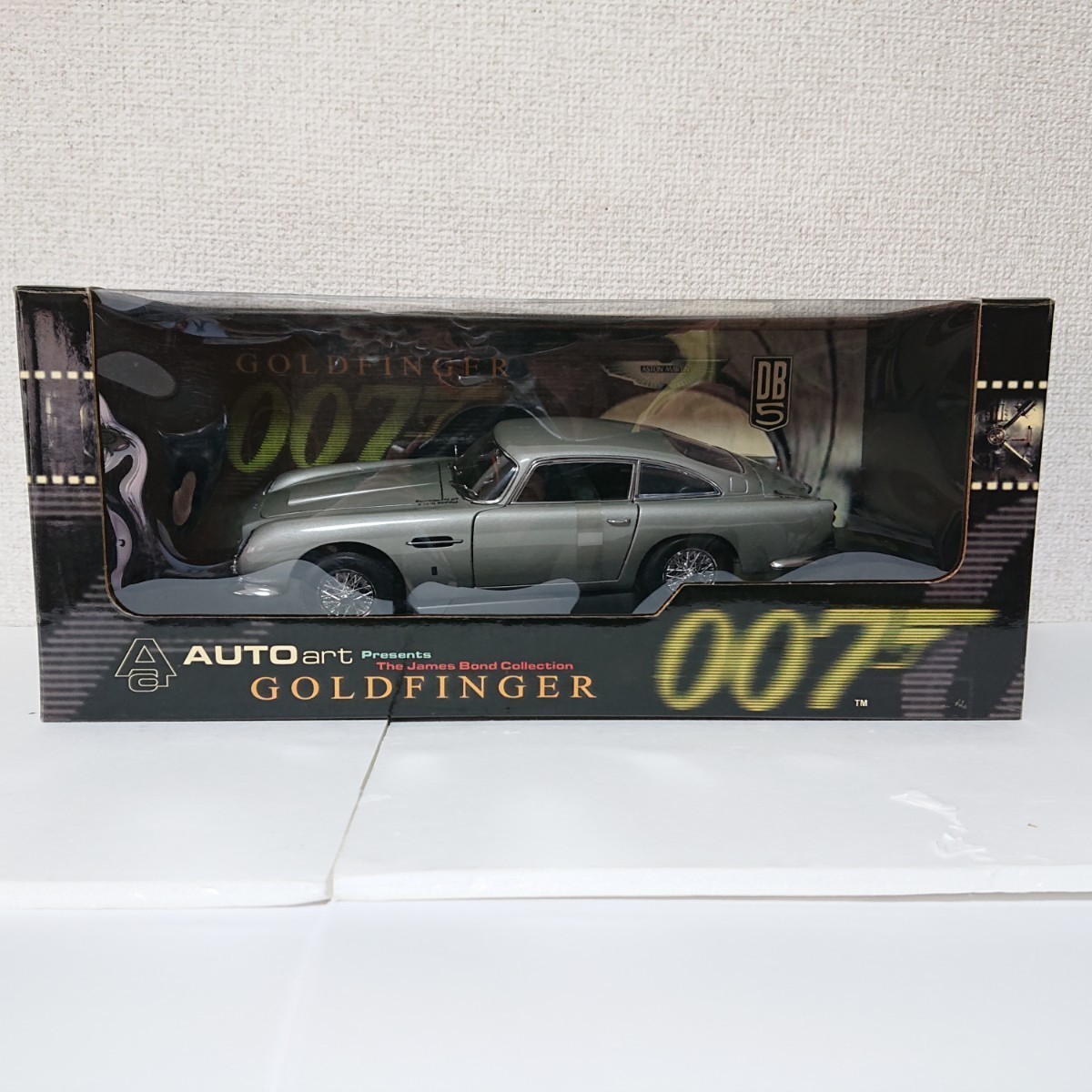 1/18 AUTOart オートアート アストンマーチン DB5 映画007 GOLDFINGER