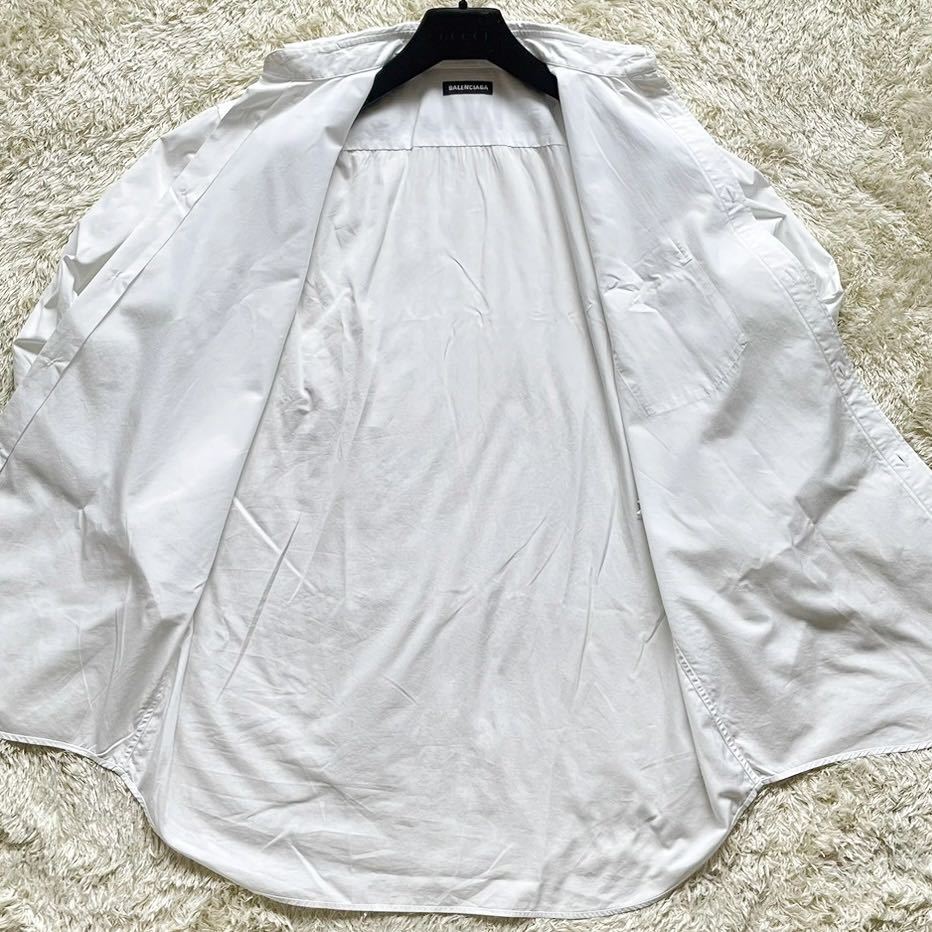 バレンシアガ BALENCIAGA 背面バックロゴ 白シャツ ボタンダウン バレンシアガ BALENCIAGA 背面バックロゴ 白シャツ ボタンダウン