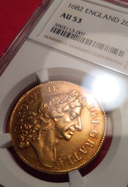 【動画あり】チャールズ2世 ゴールド 2ギニー 金貨 1682 AU53 NGC R1 イギリス 英国 古銭 アンティークコイン_画像5