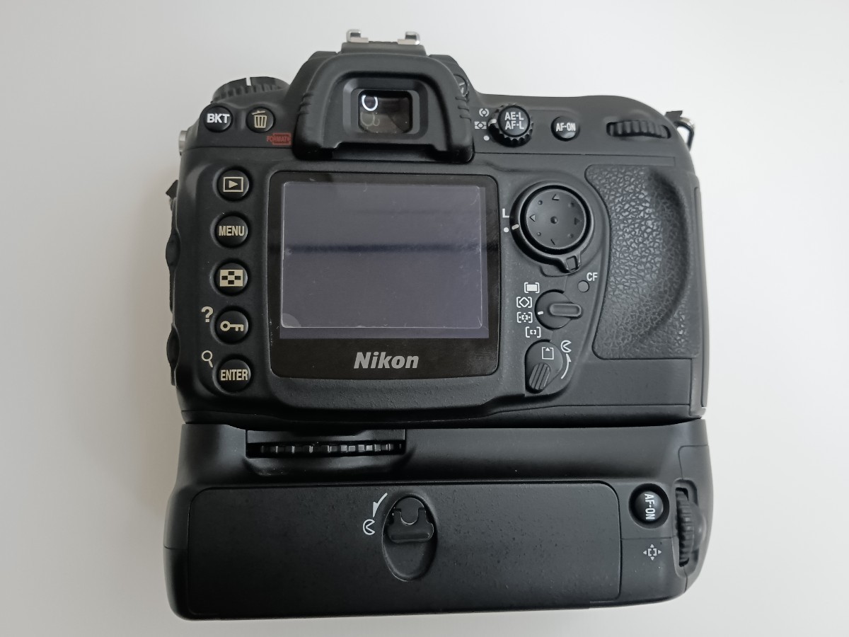 Nikon ニコン D200 ボディ MB-D200 S46の画像2