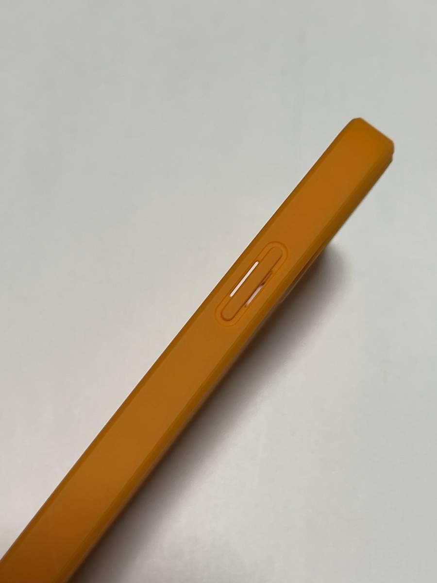 ☆試着程度☆自宅保管品☆iPhone 12 mini スマホケース　軽量ケース/mustard Yellow_画像4