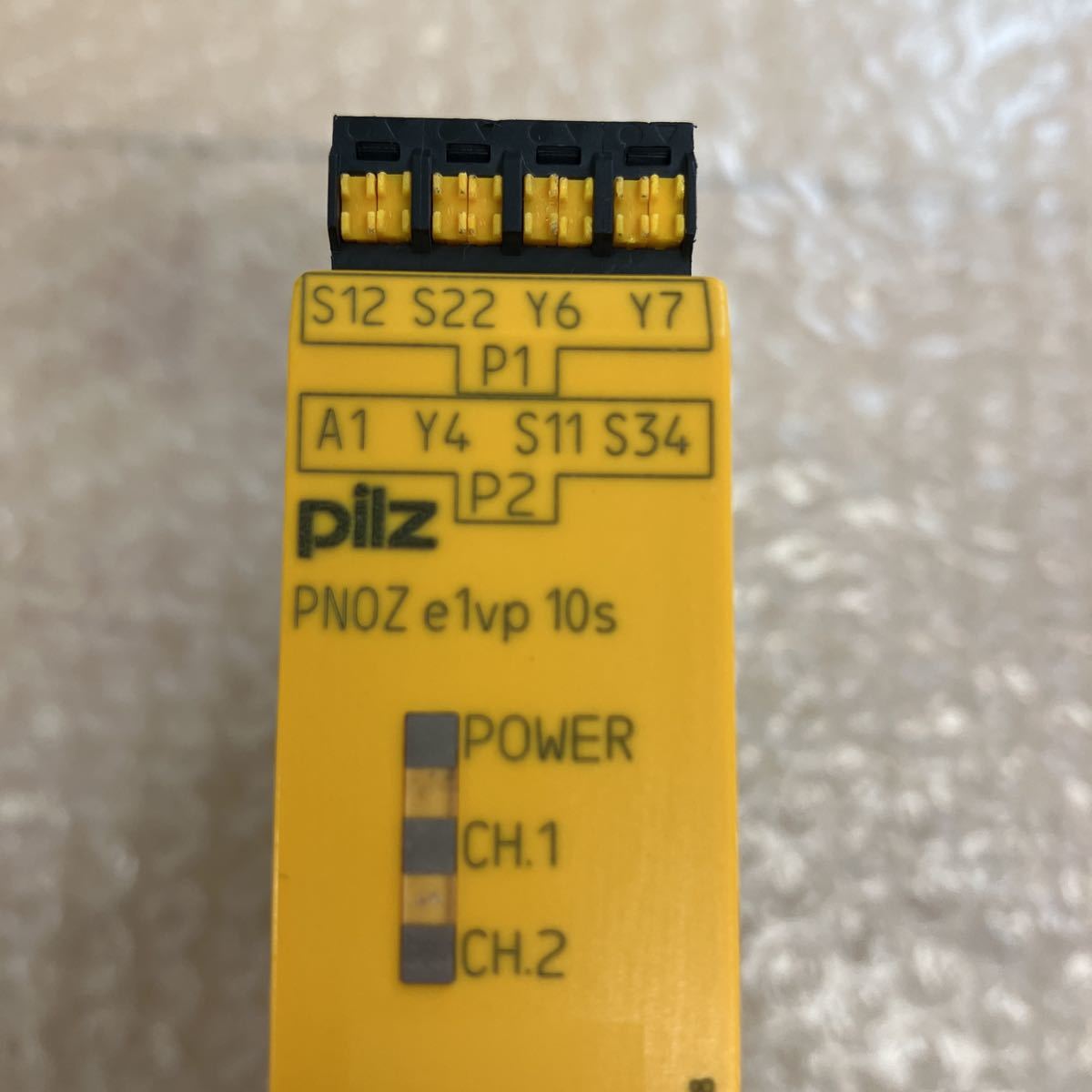 Pilz PNOZe1vp10s 24VDC 安全緊急停止リレー O-195の画像3