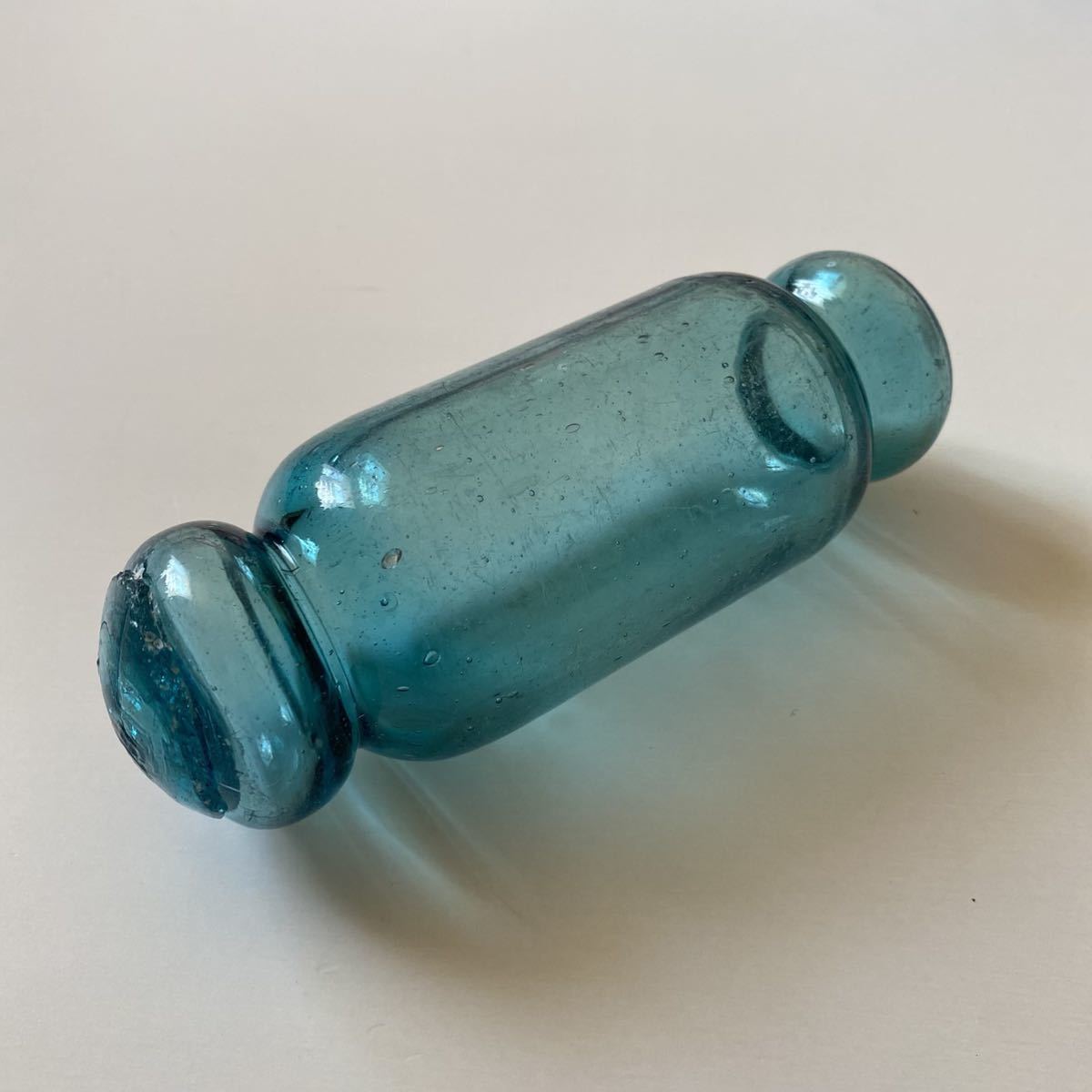 希少　浮き玉　浮き球　ガラス　シリンダー　ビン玉　刻印あり　気泡　硝子　縁起物　レトロ　戦前　b6