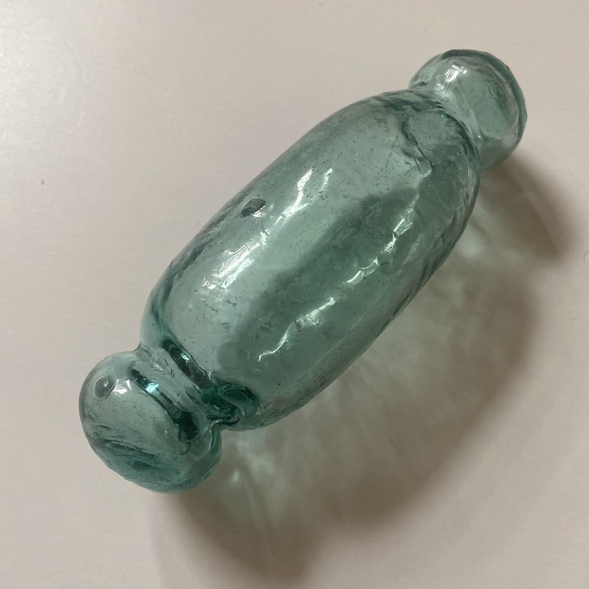 希少　浮き玉　浮き球　ガラス　シリンダー　ビン玉　G刻印あり　変わり種　気泡　硝子　縁起物　レトロ　戦前　b10