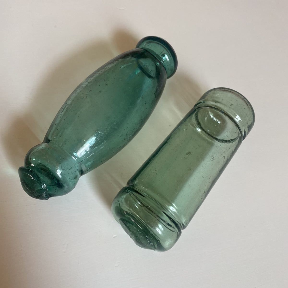 希少　浮き玉　浮き球　ガラス　シリンダー　ビン玉　変わり種　気泡　硝子　縁起物　まくら型　2個セット　レトロ　戦前　ｂ41
