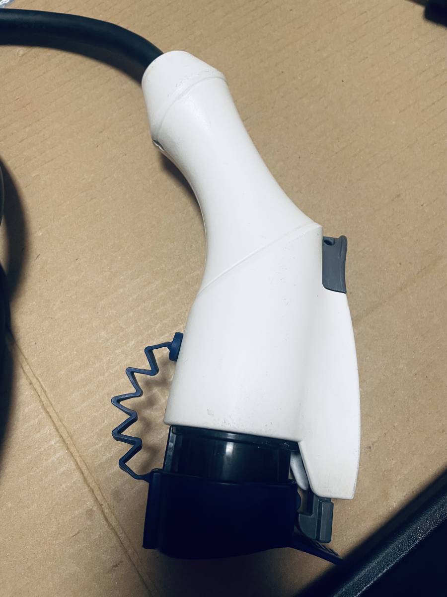 三菱アウトランダー純正 充電ケーブル 7 5m ② 送料無料|Yahoo 三菱アウトランダー純正 充電ケーブル 7 5m ② 送料無料|Yahoo