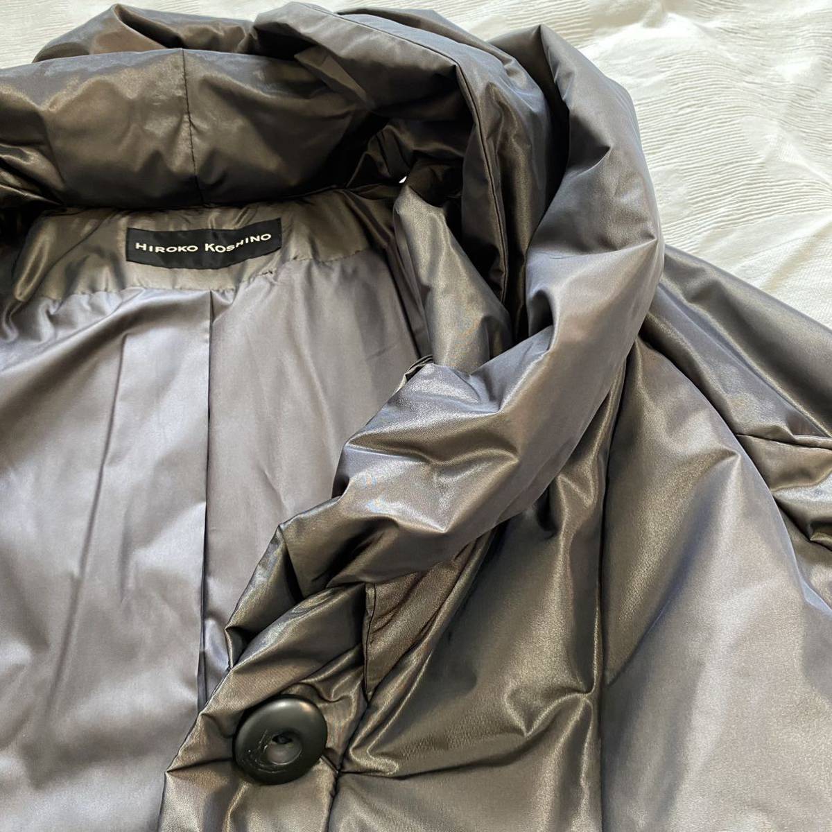 美品】HIROKO KOSHINO ヒロココシノ◇光沢チャコールグレイ ダウン
