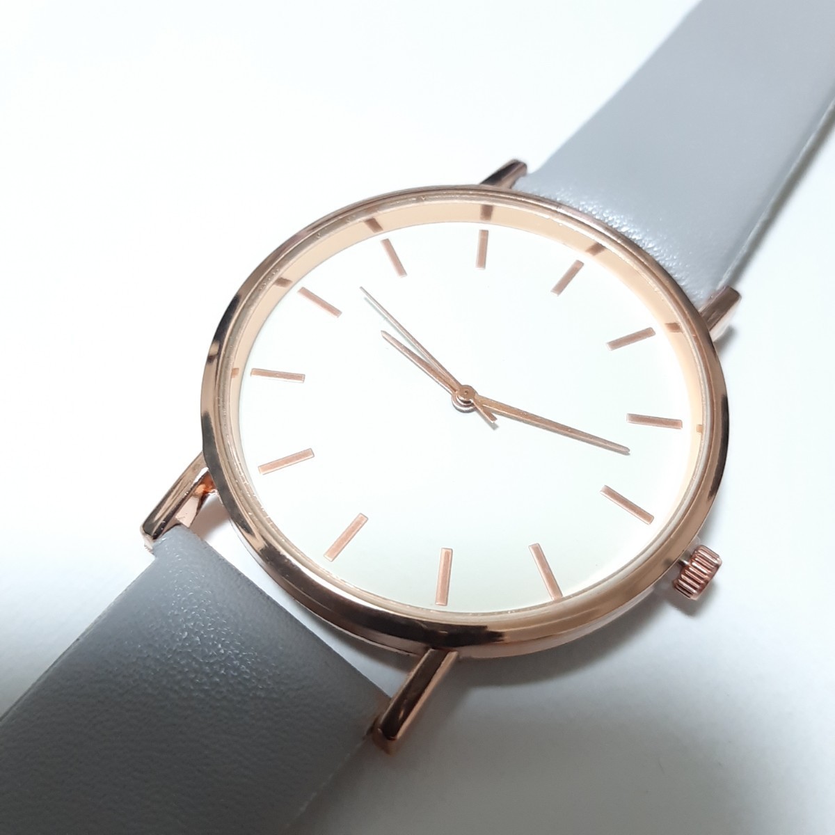 新品　腕時計　シンプル　ビジネス　プライベート グレイ&ホワイト　7_画像7