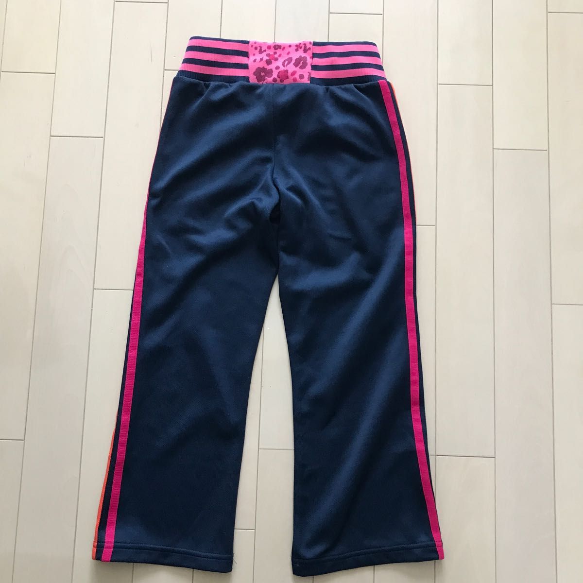 美品　adidas ジャージセットアップ　120cm