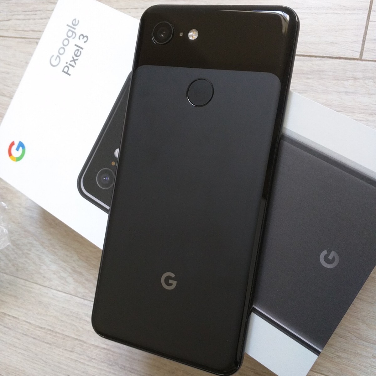 Google pixel 3 ブラック simフリー 美品です 話題の人気の Google pixel 3 ブラック simフリー 美品です 話題の人気の