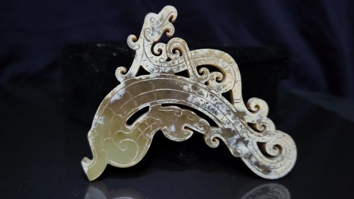 中国 唐物 砡 時代物 古玉 漢代龍鳳紋玉珮飾-