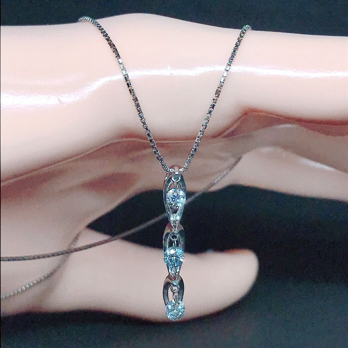 一粒 ブルー ダイヤモンド 0.3ct ネックレス トップ プラチナ 新品仕上済