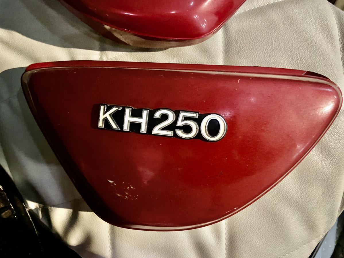 貴重カワサキKH250純正サイドカバー左右セット爪折れ無し(カワサキ用